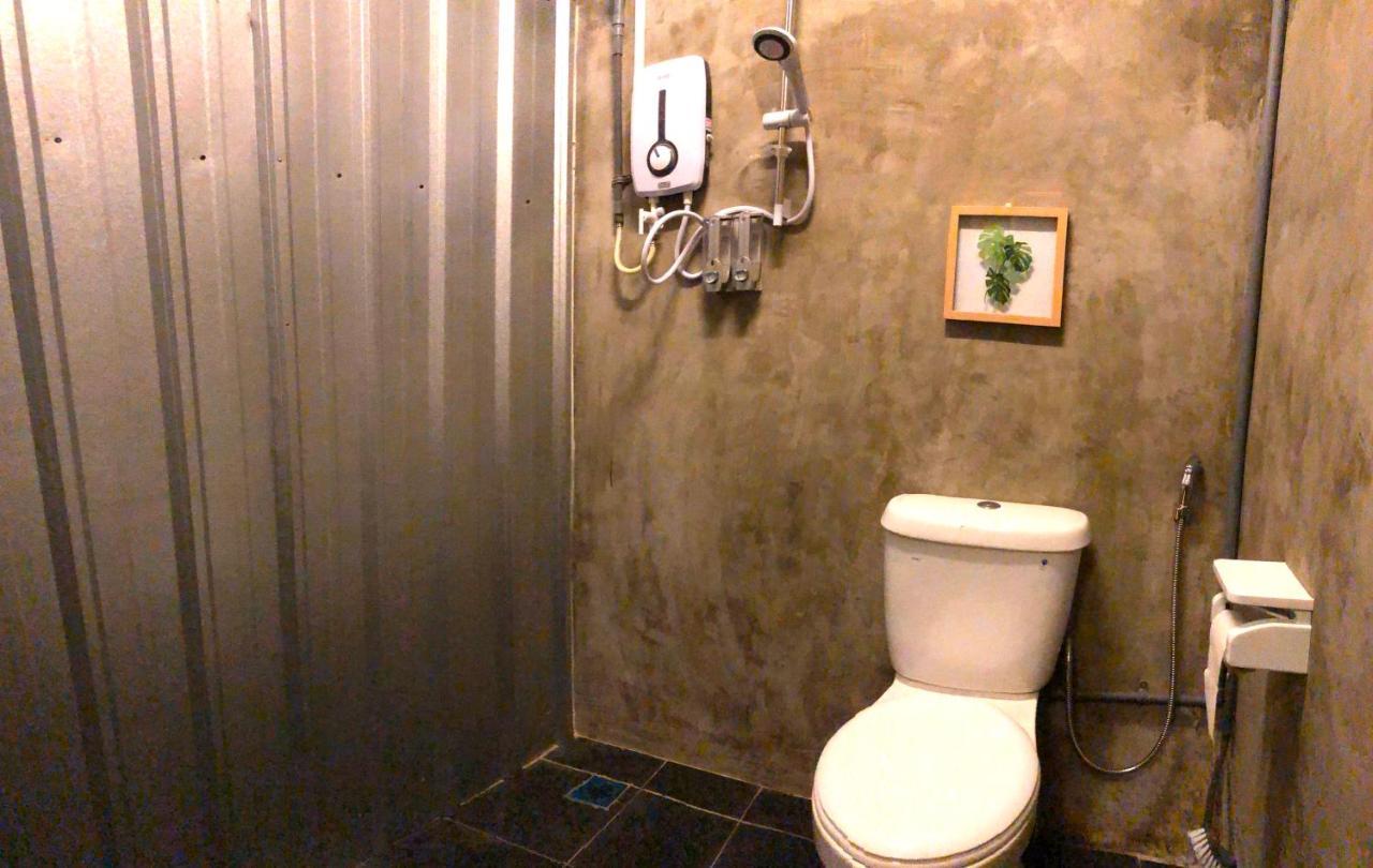 Panda Homestay 세렘반 외부 사진